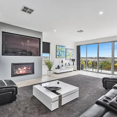 Conroe Executive Townhouse - Modern & Stylish Apartment Mount Gambier Luaran gambar