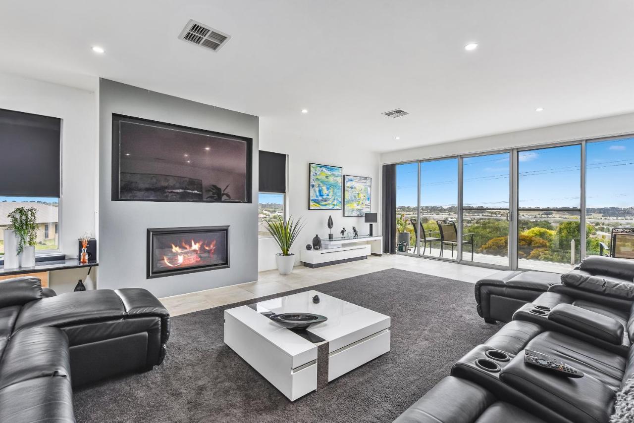 Conroe Executive Townhouse - Modern & Stylish Apartment Mount Gambier Luaran gambar