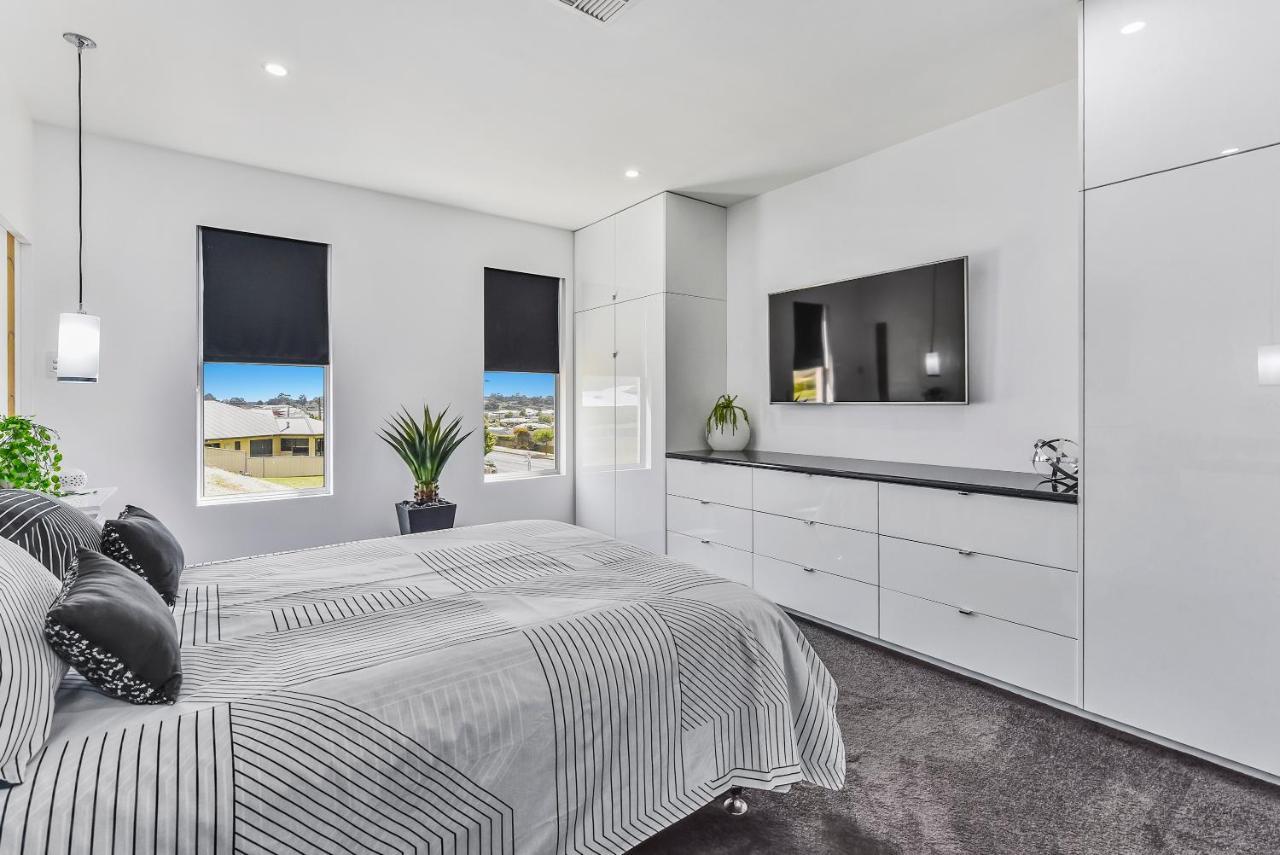 Conroe Executive Townhouse - Modern & Stylish Apartment Mount Gambier Luaran gambar